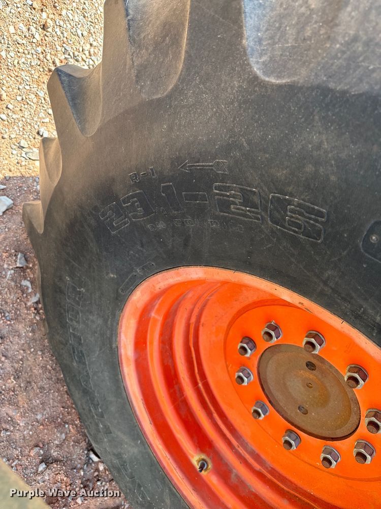 image for item EJ0323 Gleaner  F2 combine