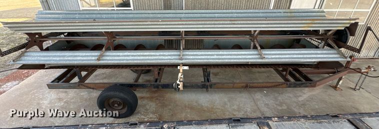 image for item EJ0323 Gleaner  F2 combine