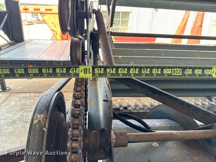 image for item EJ0323 Gleaner  F2 combine