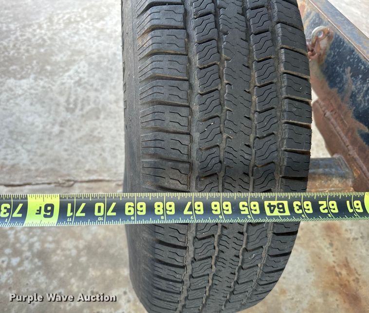 image for item EJ0323 Gleaner  F2 combine