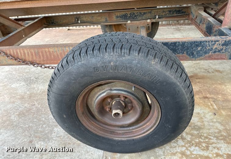 image for item EJ0323 Gleaner  F2 combine