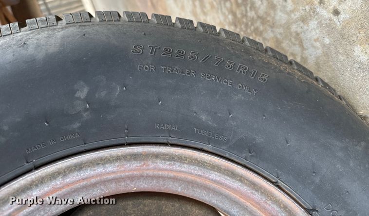 image for item EJ0323 Gleaner  F2 combine