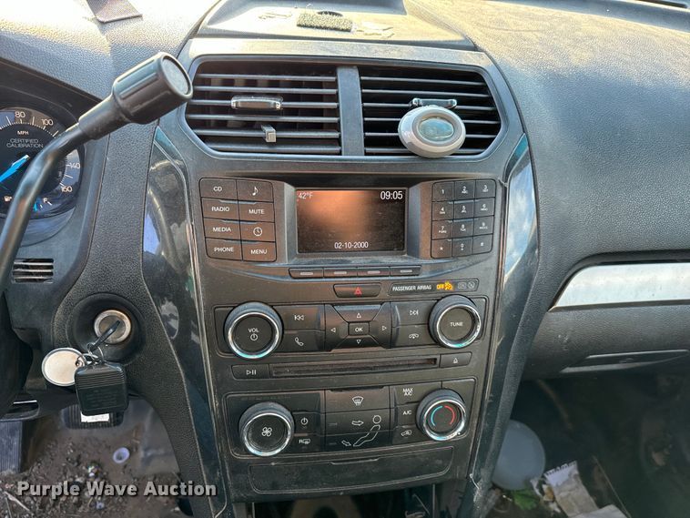 image for item EJ0364 2017 Ford Explorer Police Interceptor SUV