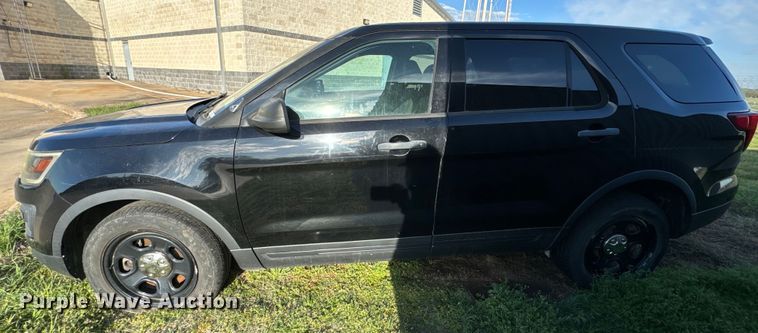 image for item EJ0365 2016 Ford Explorer Police interceptor SUV