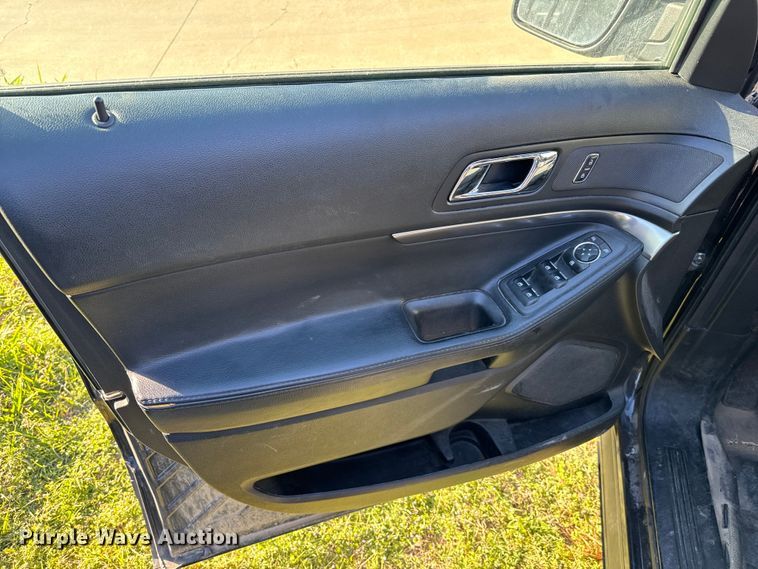 image for item EJ0365 2016 Ford Explorer Police interceptor SUV