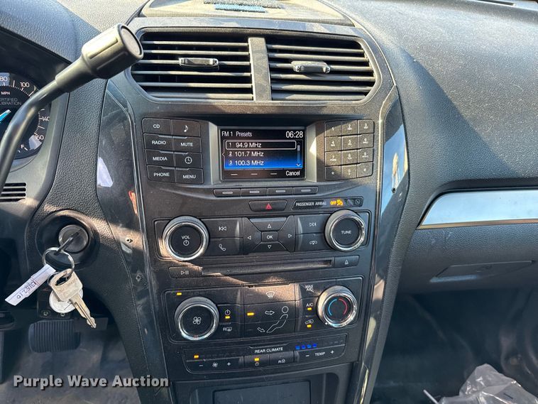 image for item EJ0365 2016 Ford Explorer Police interceptor SUV