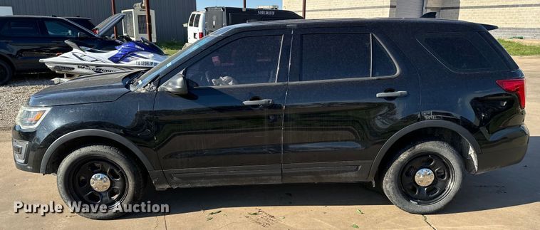 image for item EJ0367 2017 Ford Explorer Police Interceptor SUV
