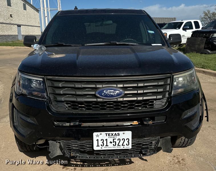 image for item EJ0372 2017 Ford Explorer Police interceptor SUV