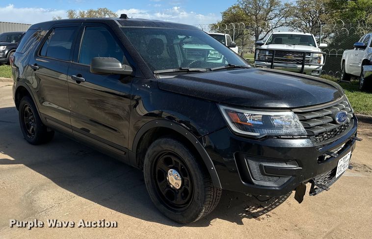 image for item EJ0372 2017 Ford Explorer Police interceptor SUV