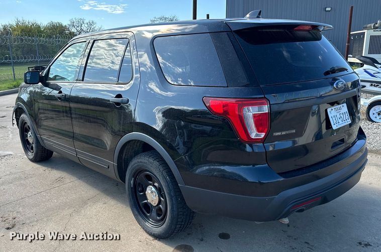image for item EJ0372 2017 Ford Explorer Police interceptor SUV
