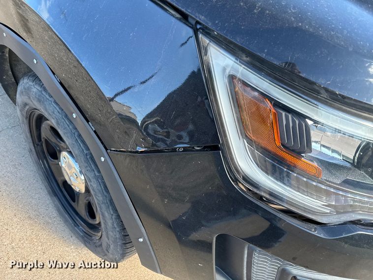 image for item EJ0372 2017 Ford Explorer Police interceptor SUV