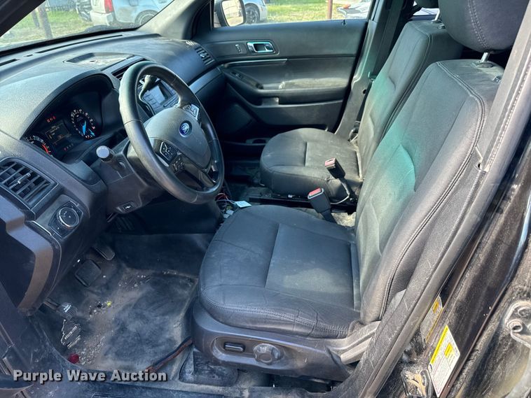 image for item EJ0372 2017 Ford Explorer Police interceptor SUV