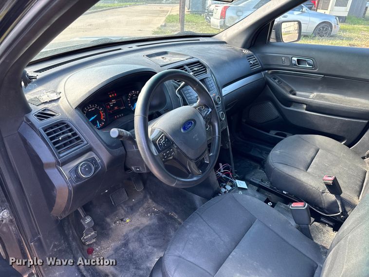 image for item EJ0372 2017 Ford Explorer Police interceptor SUV