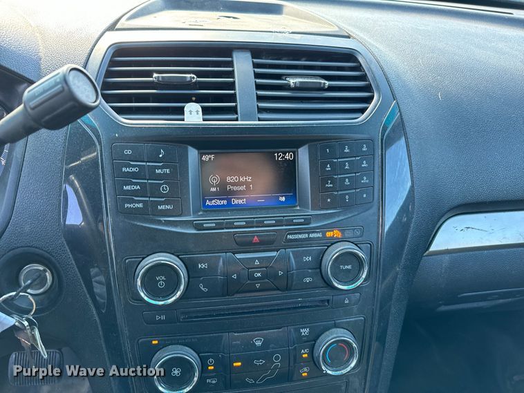 image for item EJ0372 2017 Ford Explorer Police interceptor SUV