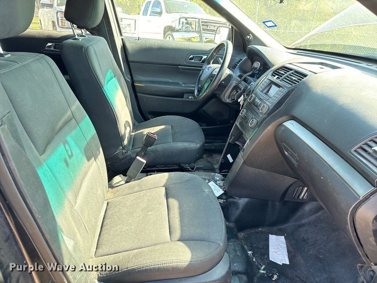 image for item EJ0372 2017 Ford Explorer Police interceptor SUV