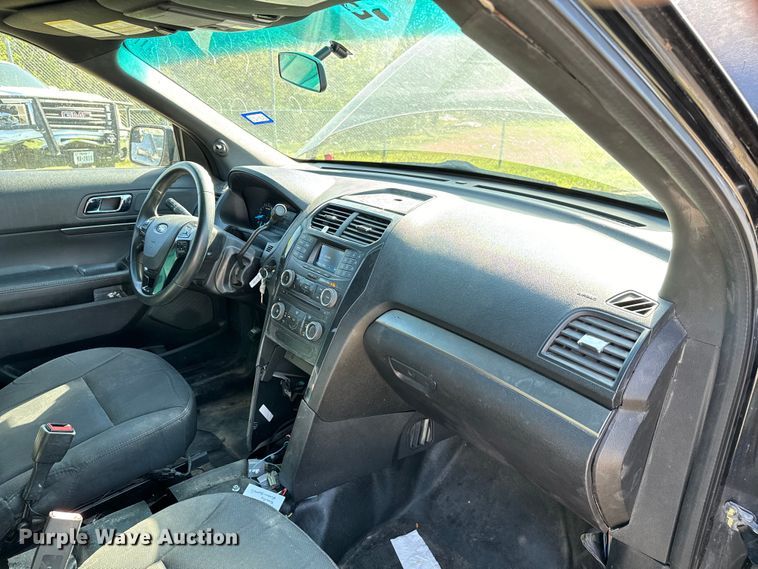 image for item EJ0372 2017 Ford Explorer Police interceptor SUV
