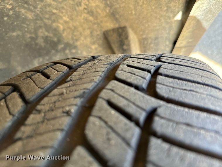 image for item EJ0372 2017 Ford Explorer Police interceptor SUV