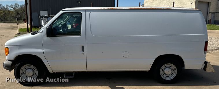 image for item EJ0374 2004 Ford E150 prisoner transport van