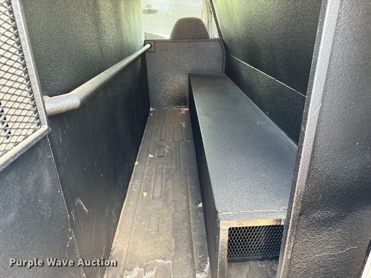 image for item EJ0374 2004 Ford E150 prisoner transport van