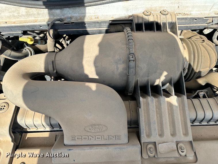 image for item EJ0374 2004 Ford E150 prisoner transport van