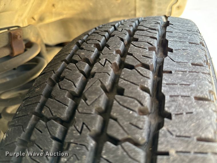 image for item EJ0374 2004 Ford E150 prisoner transport van