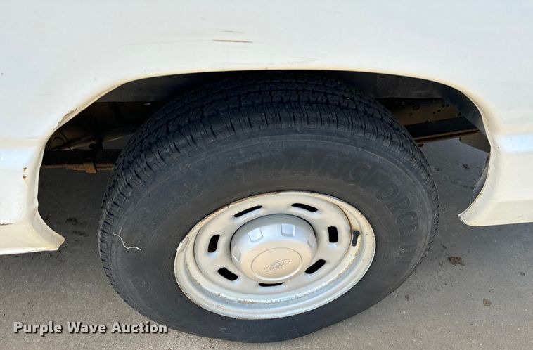 image for item EJ0374 2004 Ford E150 prisoner transport van