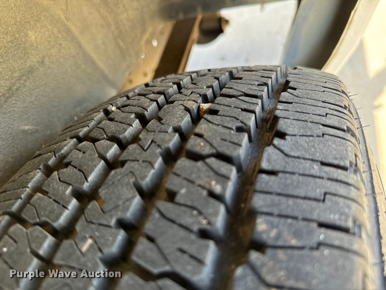 image for item EJ0374 2004 Ford E150 prisoner transport van