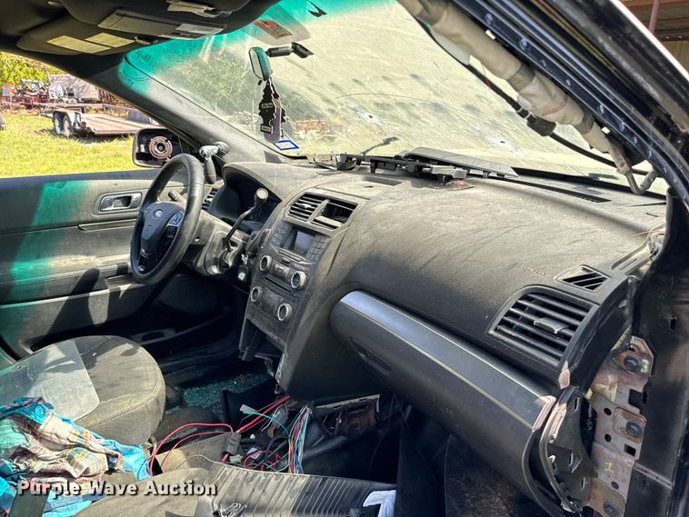 image for item EJ0375 2017 Ford Explorer Police Interceptor SUV