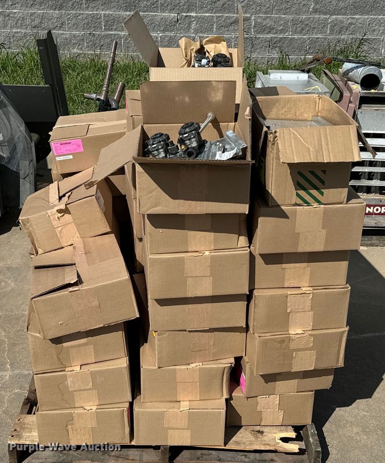 image for item EJ0381 Building materials