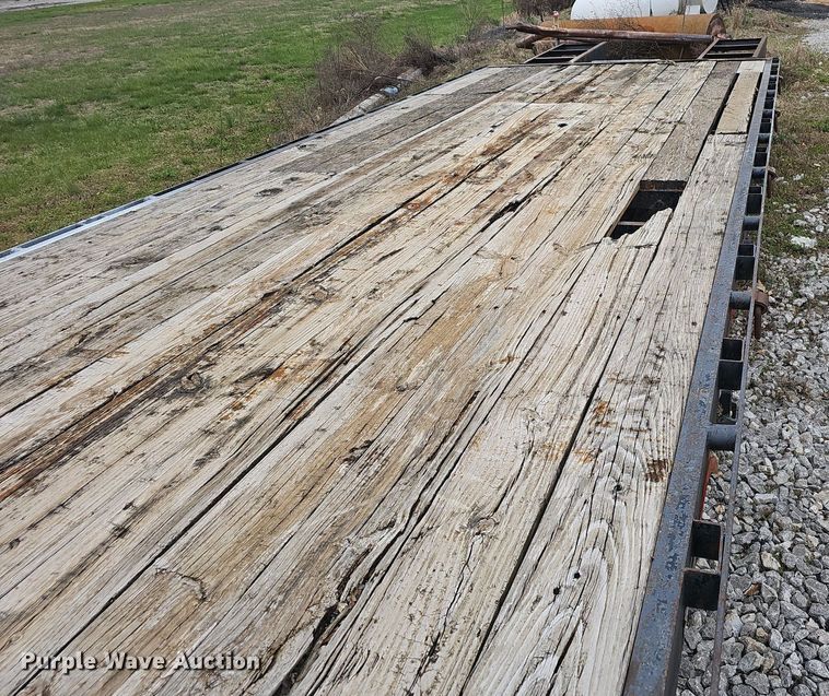 image for item EJ6196 2004 Target equipment trailer