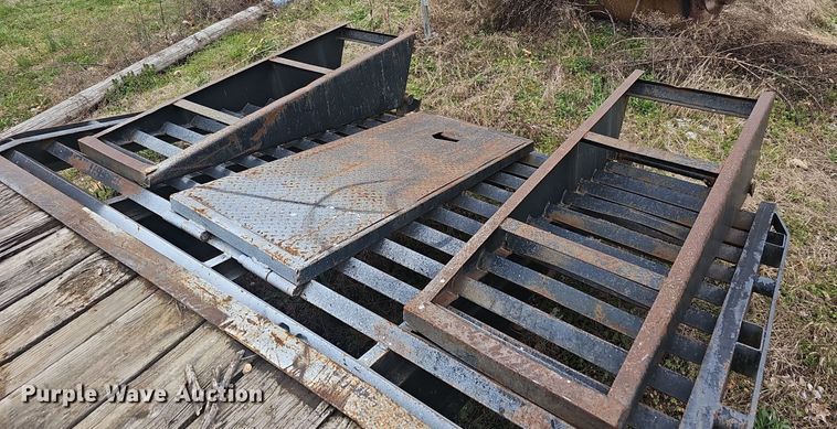 image for item EJ6196 2004 Target equipment trailer