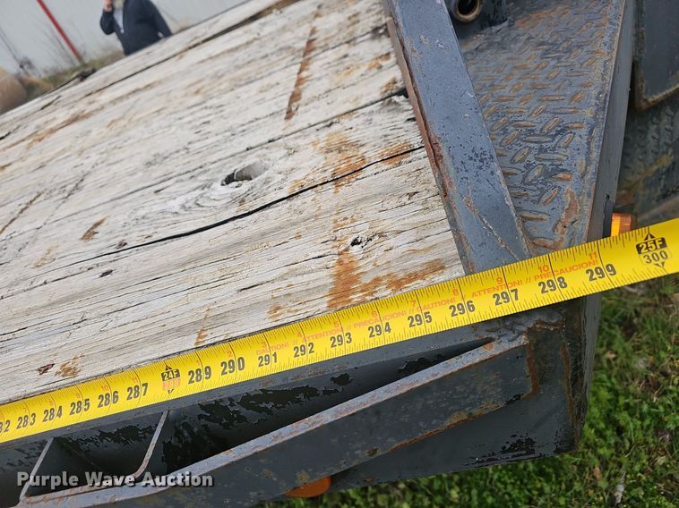 image for item EJ6196 2004 Target equipment trailer