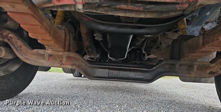 image for item EJ6198 1991 International 4900 dump truck