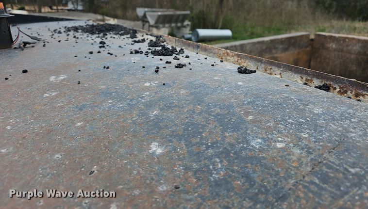 image for item EJ6198 1991 International 4900 dump truck