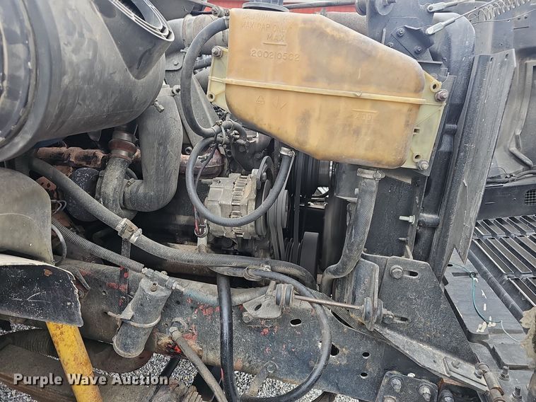 image for item EJ6198 1991 International 4900 dump truck