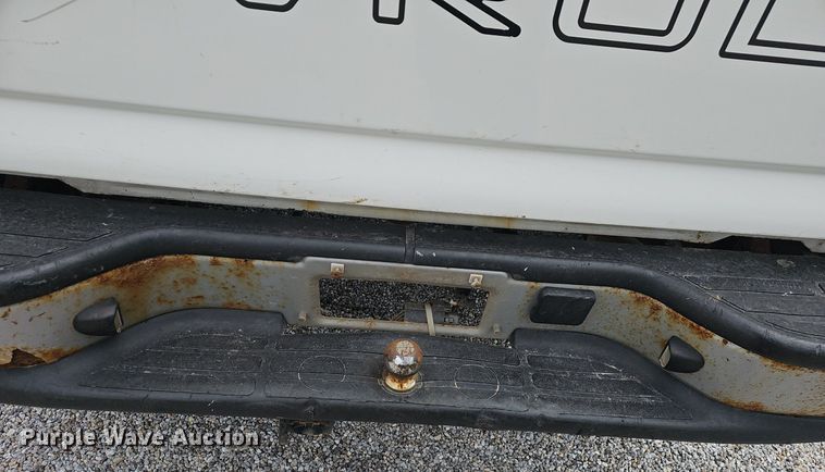 image for item EJ6199 2004 Chevrolet Silverado 1500 pickup truck