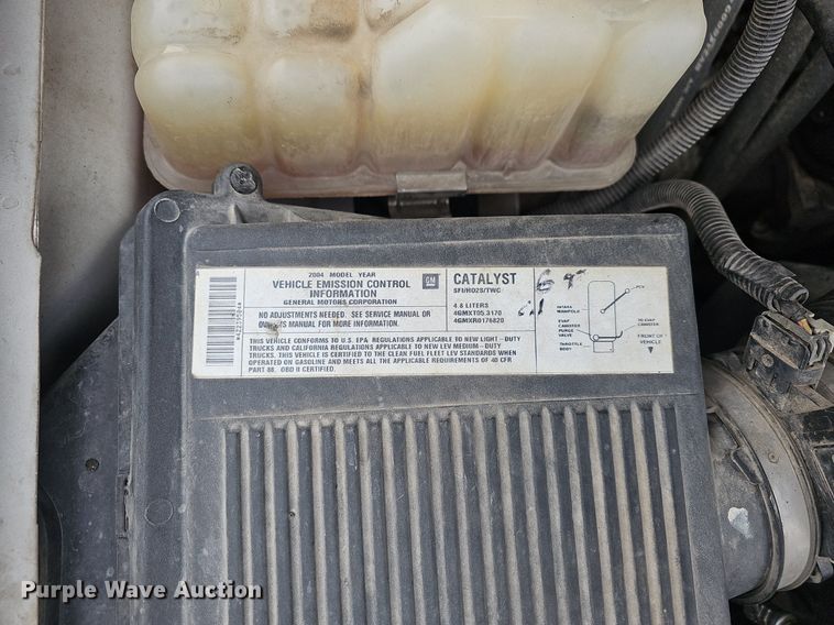 image for item EJ6199 2004 Chevrolet Silverado 1500 pickup truck