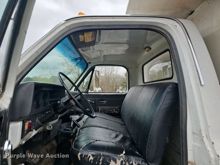image for item EJ6200 1984 Chevrolet C70 dump truck