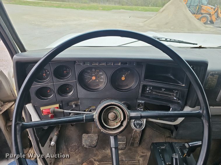 image for item EJ6200 1984 Chevrolet C70 dump truck