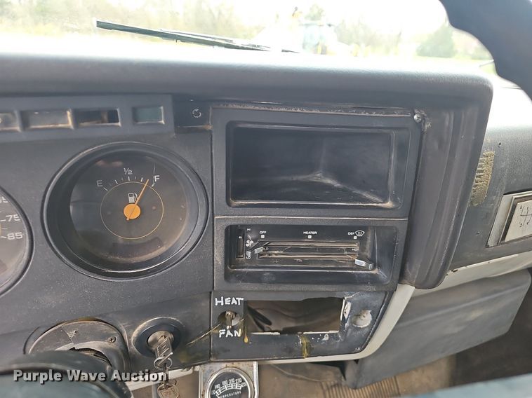 image for item EJ6200 1984 Chevrolet C70 dump truck