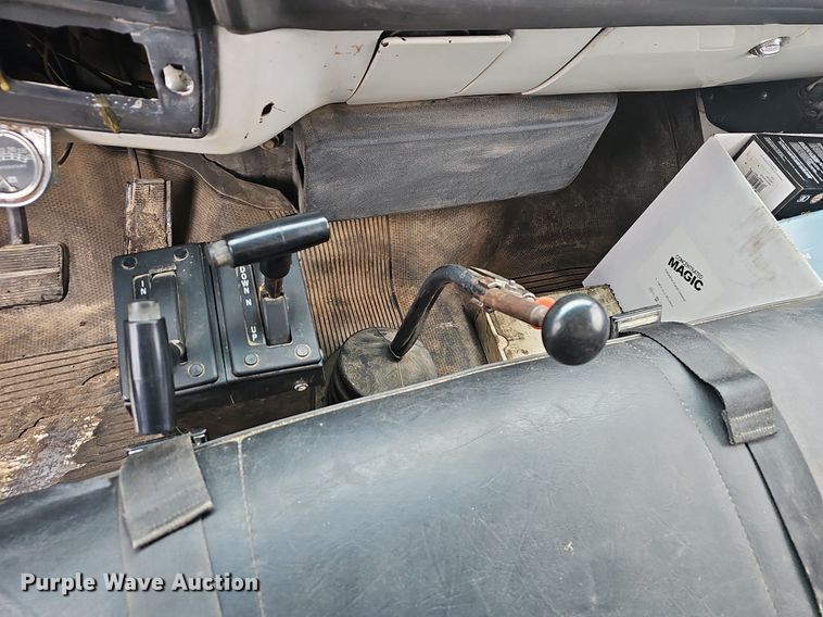 image for item EJ6200 1984 Chevrolet C70 dump truck