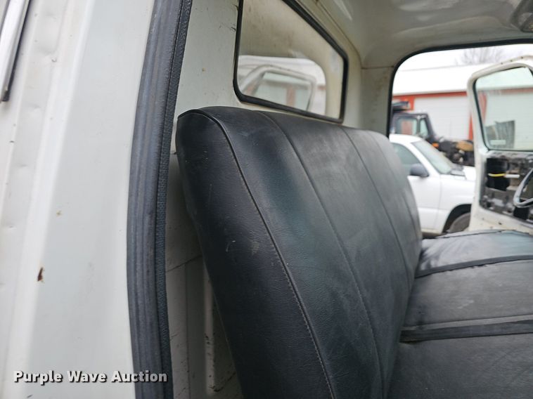 image for item EJ6200 1984 Chevrolet C70 dump truck