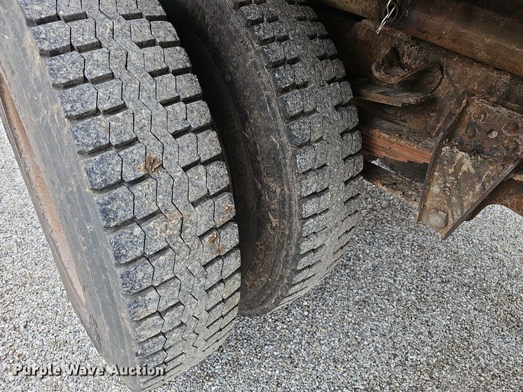 image for item EJ6200 1984 Chevrolet C70 dump truck