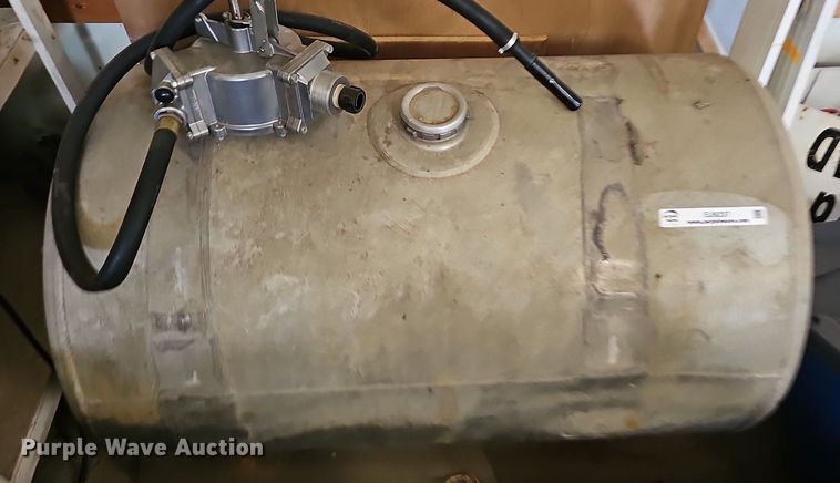 image for item EJ6237 Frieghtliner  fuel tank 