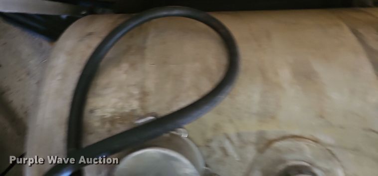 image for item EJ6237 Frieghtliner  fuel tank 