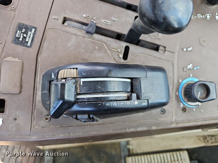 image for item EJ6241 2000 John Deere 6410 MFWD tractor