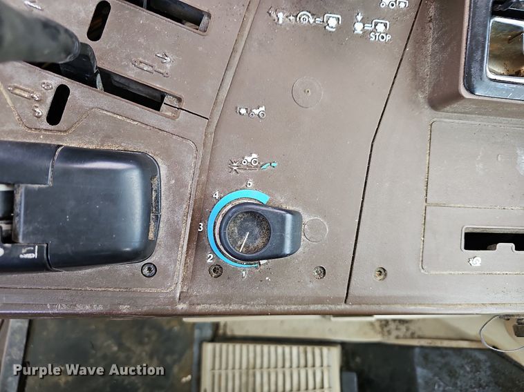 image for item EJ6241 2000 John Deere 6410 MFWD tractor