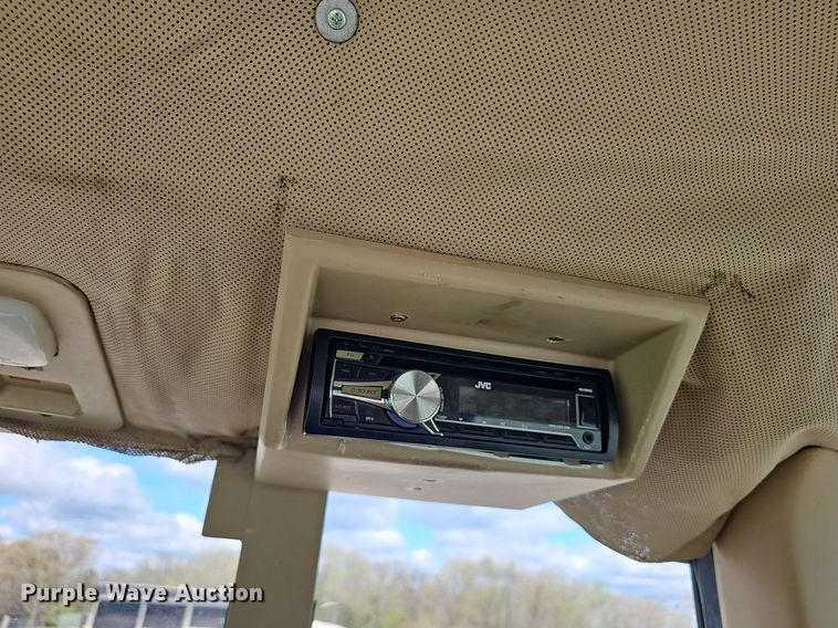 image for item EJ6241 2000 John Deere 6410 MFWD tractor