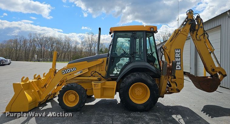 image for item EJ6243 2004 John Deere 310SG backhoe