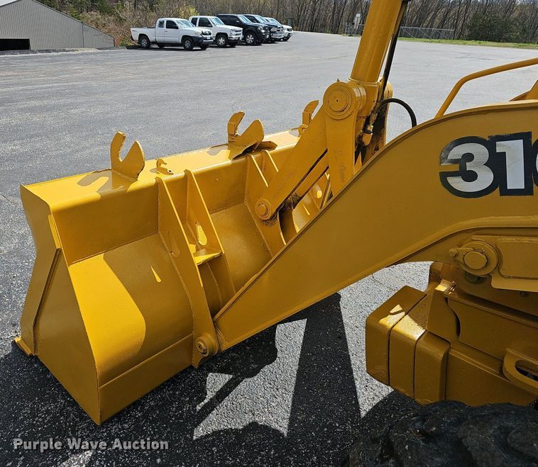 image for item EJ6243 2004 John Deere 310SG backhoe